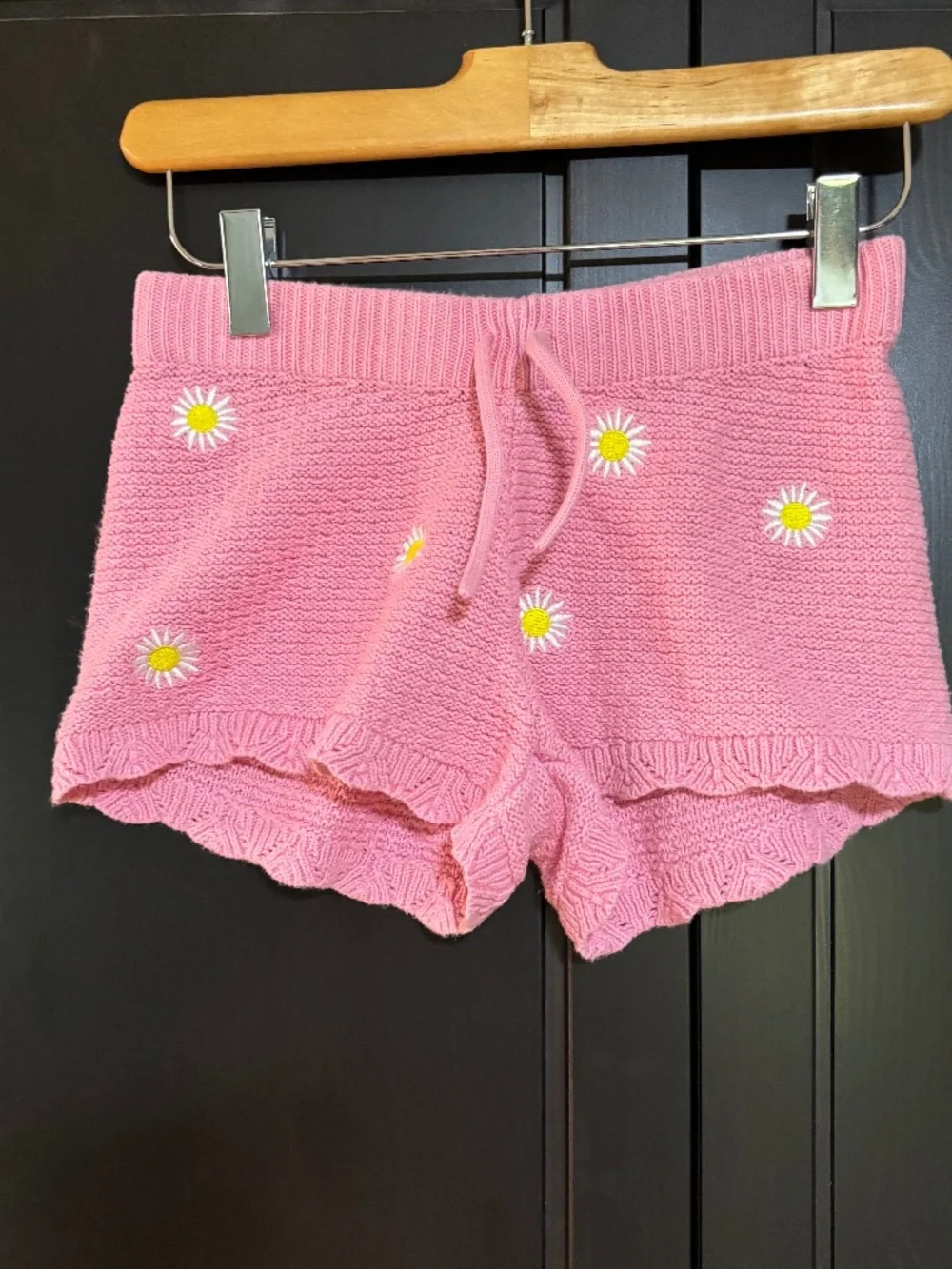 Old Navy Sweater-Knit Embroidered Shorts for Girls, Size 8